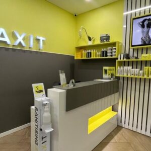 Waxing in Hout Bay